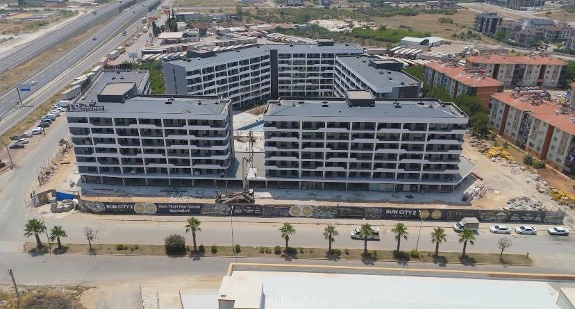 Sun City 2 - Havadan görünüm – cadde ve tabelalar